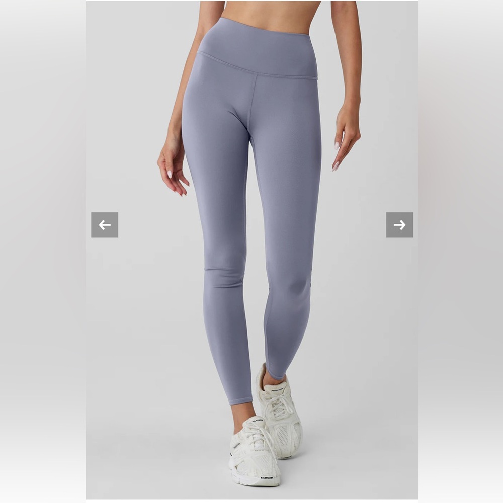 Alo High-Waist Airlift Leggings in Fog